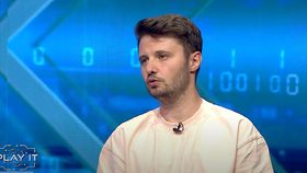 Cum îl ajută pe Florian Rus inteligența artificială când vine vorba de muzică. Artistul a mărturisit totul în emisiunea „Play IT”: „Cumva e o unealtă folositoare în studio”